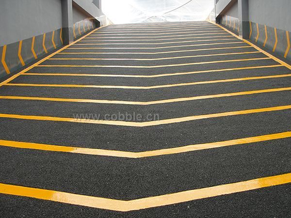 無震動防滑車道